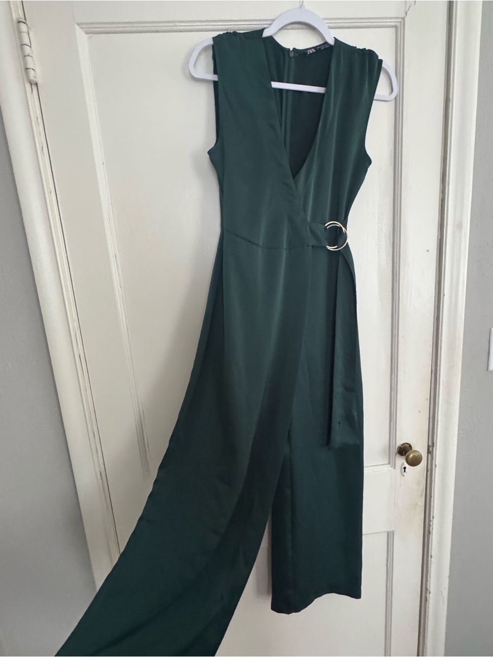 Dark Green Sleeveless V-Neck Wide-Leg Jumpsuit with Buckle Tie - Picture 3 of 4
